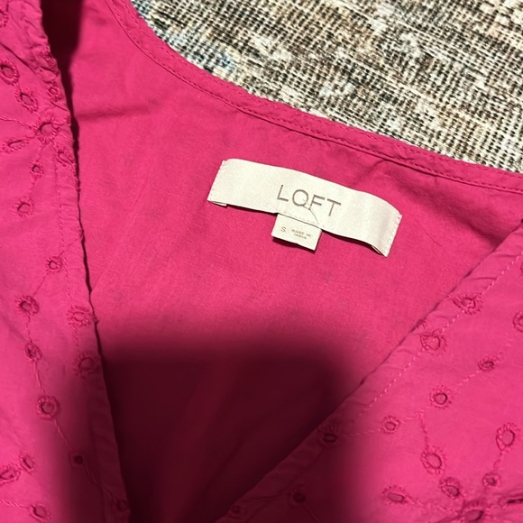 Lot of 2 LOFT women’s blouses. - Picture 2 of 4